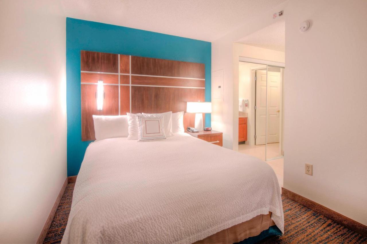 Residence Inn By Marriott Raleigh Crabtree Valley Екстериор снимка