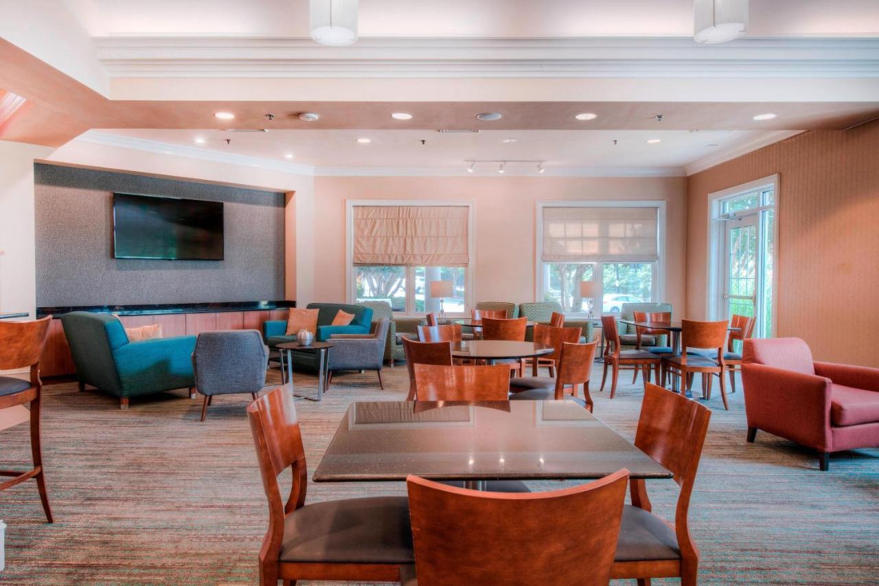 Residence Inn By Marriott Raleigh Crabtree Valley Екстериор снимка