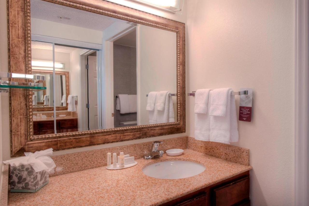 Residence Inn By Marriott Raleigh Crabtree Valley Екстериор снимка