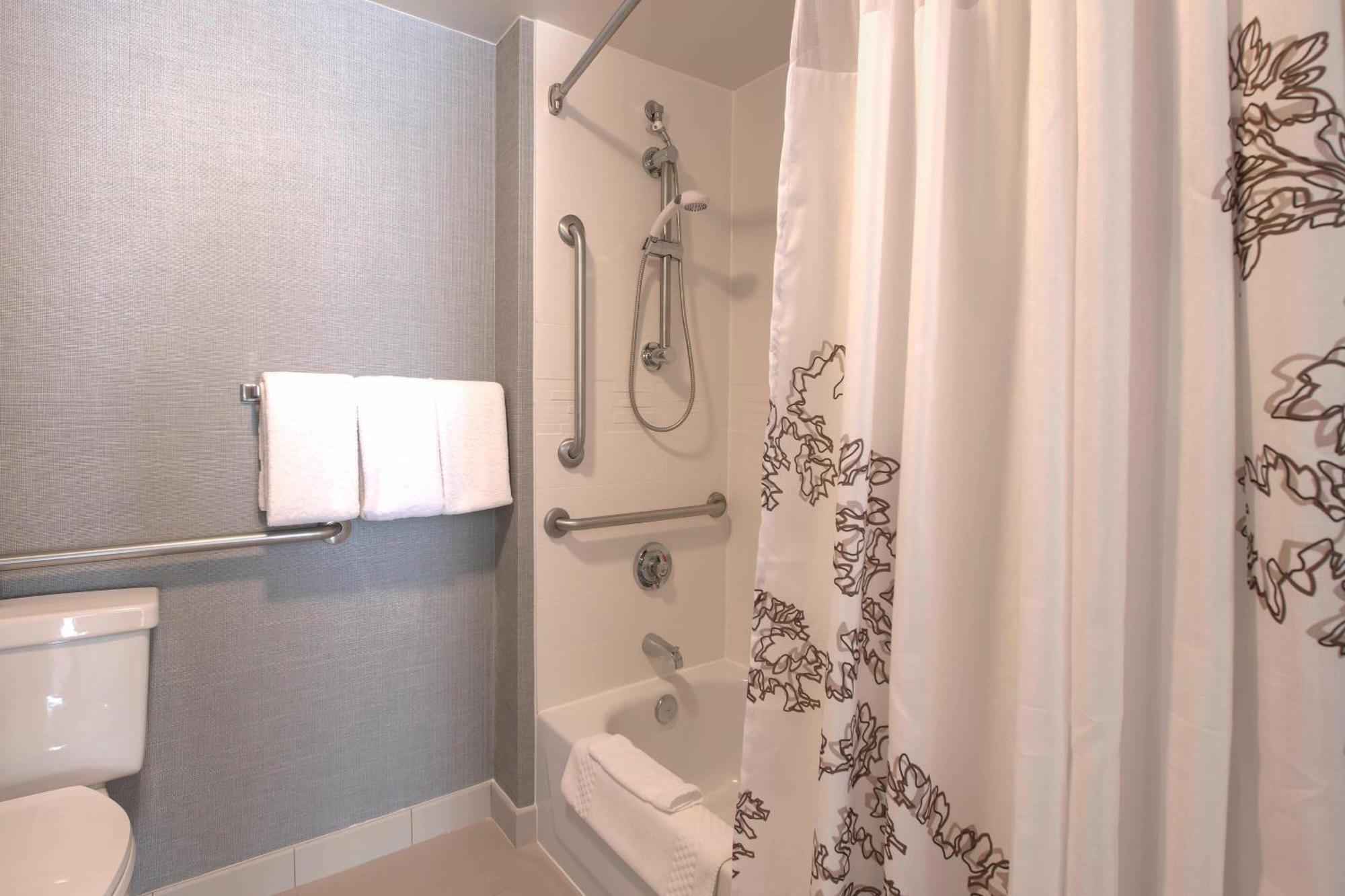 Residence Inn By Marriott Raleigh Crabtree Valley Екстериор снимка