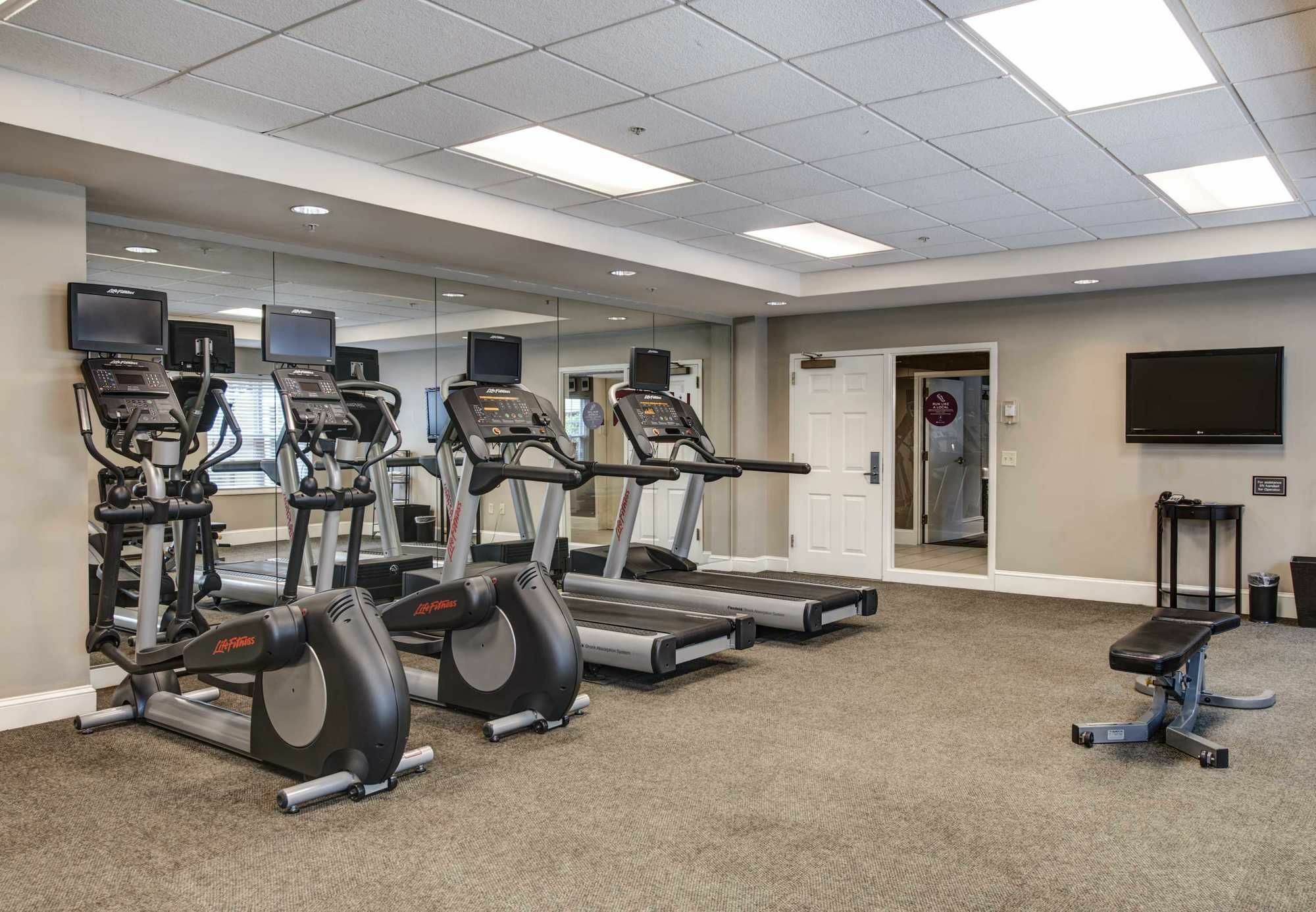 Residence Inn By Marriott Raleigh Crabtree Valley Екстериор снимка